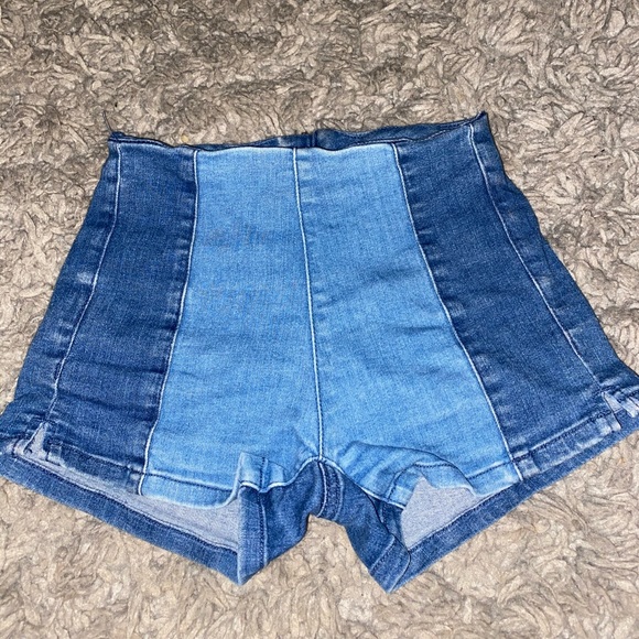Jean shorts - Picture 1 of 2